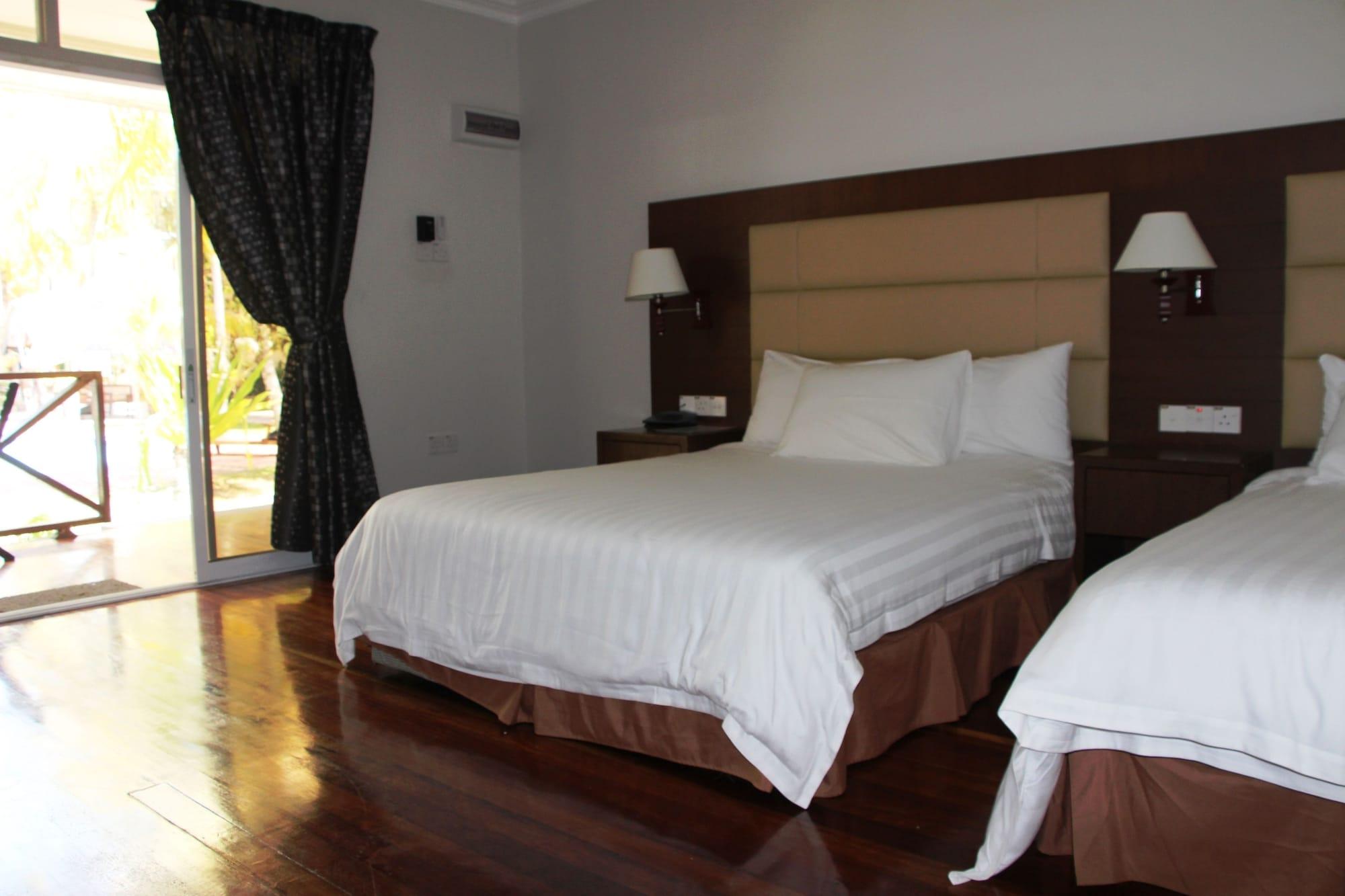 Langkah Syabas Beach Resort Kinarut Екстериор снимка