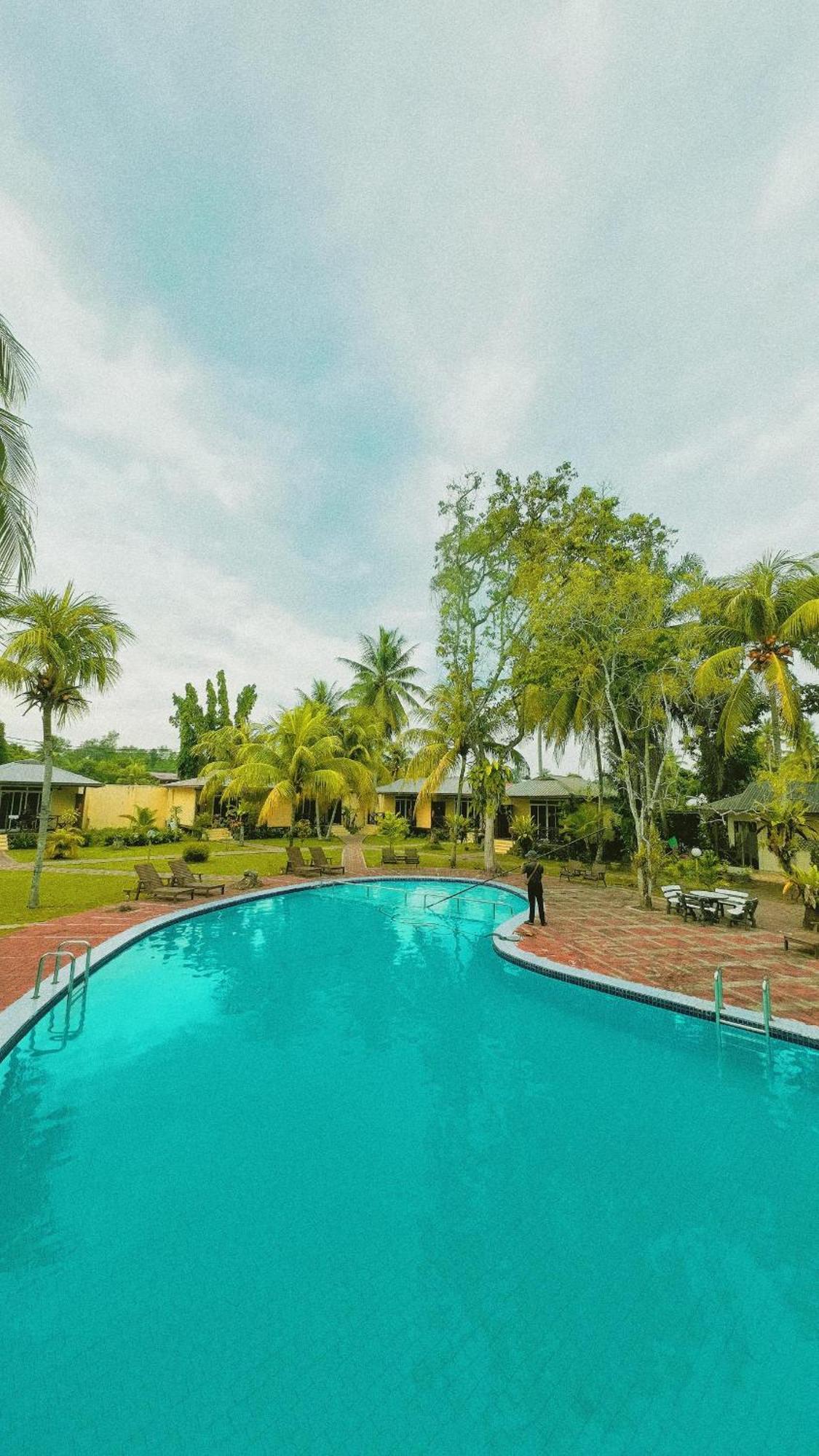 Langkah Syabas Beach Resort Kinarut Екстериор снимка