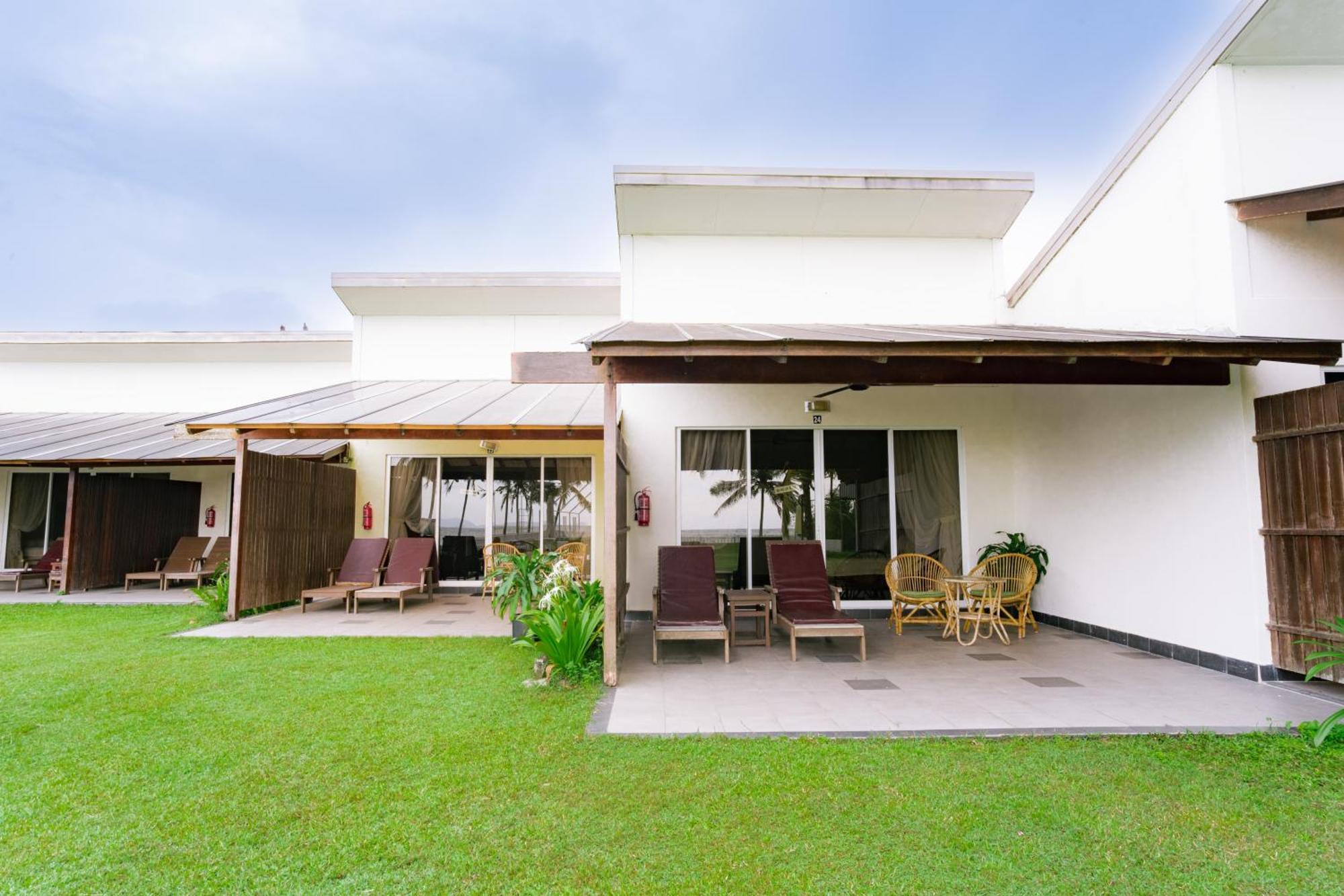 Langkah Syabas Beach Resort Kinarut Екстериор снимка
