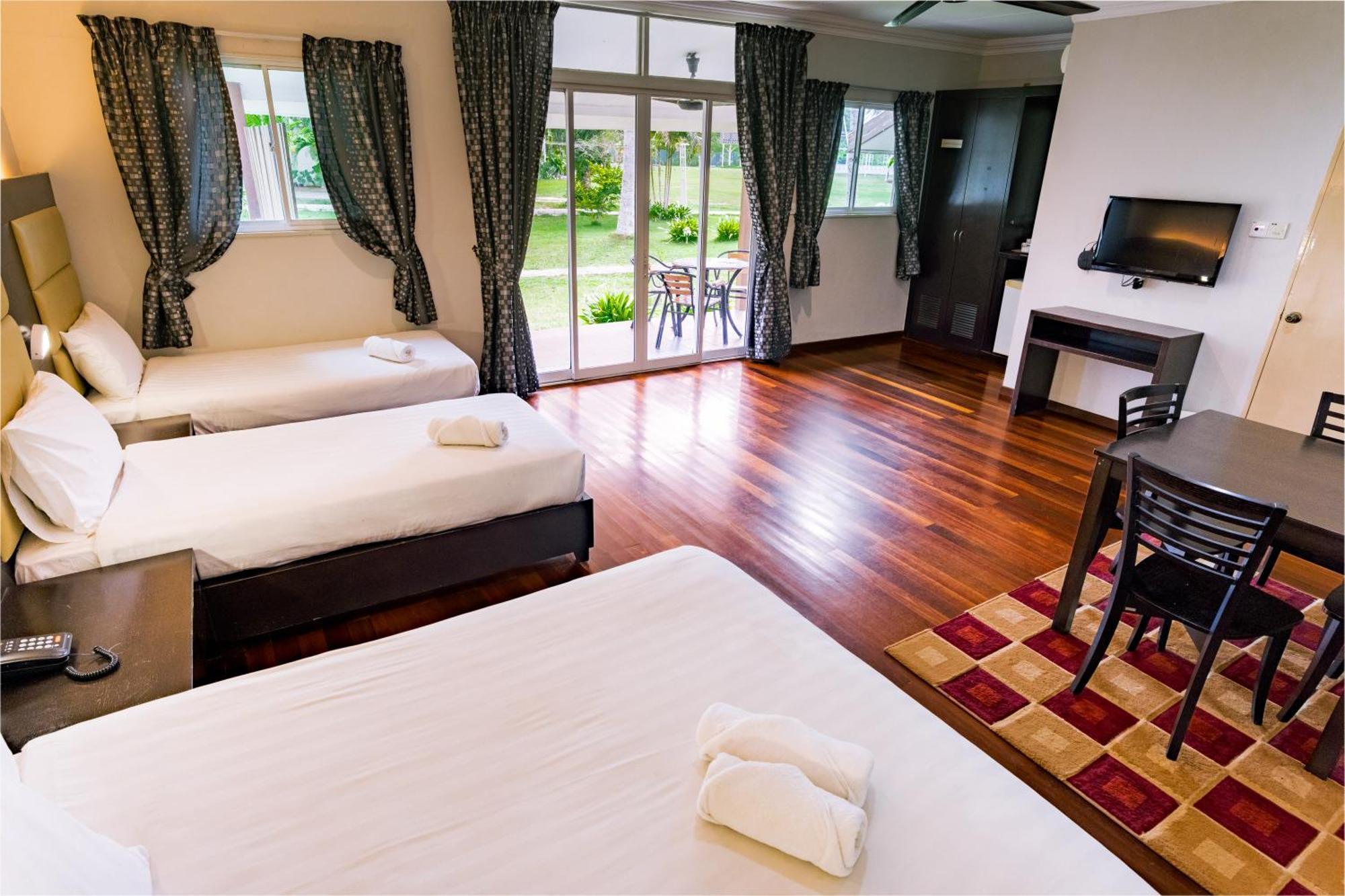 Langkah Syabas Beach Resort Kinarut Екстериор снимка