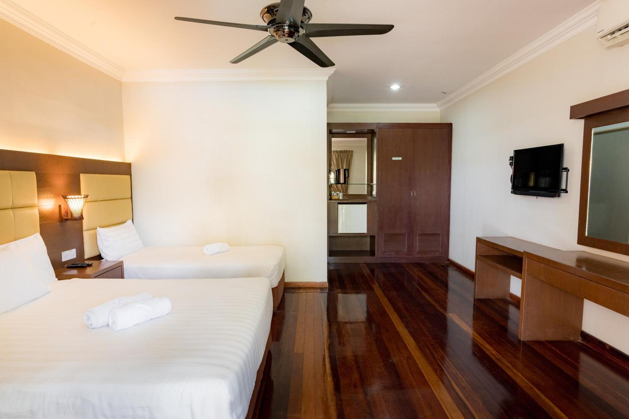 Langkah Syabas Beach Resort Kinarut Екстериор снимка